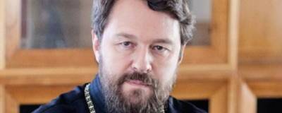 Иларион Алфеев - Митрополит Иларион заявил, что верующим девушкам не стоит выходить замуж за неверующих - runews24.ru - Москва - Россия