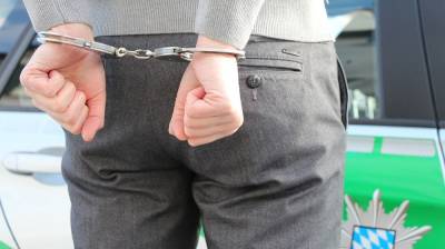 Жителя Воронежской области осудили за стрельбу в полицейского через 19 лет - vestivrn.ru - Россия - Воронеж - Воронежская обл.