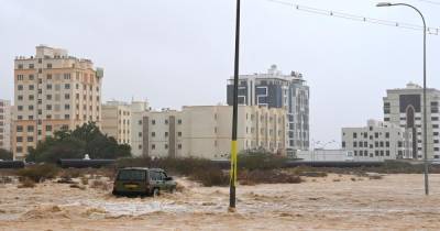 В Омане бушует циклон (фото) - dsnews.ua - Украина - Токио - Иран - Оман - Маскат