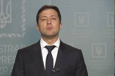 Владимир Зеленский - Сергей Никифоров - Аппарат Зеленского попросил не ждать быстрой реакции на досье Пандоры - mk.ru - Украина