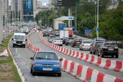 В Екатеринбурге 8-летний мальчик 2,5 часа шел домой по трассе. СК начал проверку - znak.com - Екатеринбург - Свердловская обл.