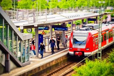 Германия: Стало известно, когда и насколько Deutsche Bahn повысит цены на билеты - mknews.de - Германия