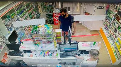 В Воронеже парень расплачивался в супермаркетах и аптеках фальшивыми купюрами - vestivrn.ru - Воронеж