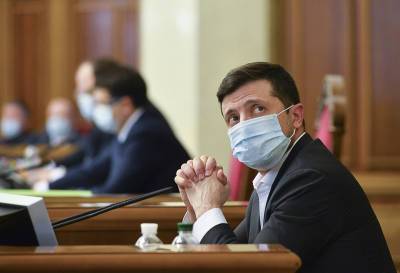 Владимир Зеленский - Петр Порошенко - Алексей Гончаренко - Рада потребовала ввести санкции против Зеленского из-за его оффшорных счетов - tvc.ru - Украина