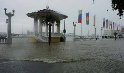 В затопленном Сочи объявили новое штормовое предупреждение - newizv.ru - Сочи