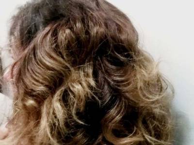 «Чем ниже температура, тем это критичнее»: трихолог рассказала, как не растерять за зиму волосы - rosbalt.ru
