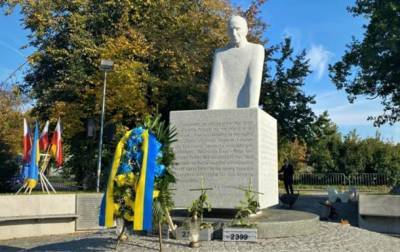 Владимир Зеленский - Дмитрий Кулеба - В Польше открыли памятник священнику УГКЦ - korrespondent.net - Украина - Польша