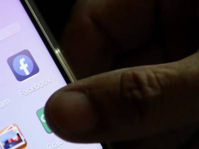 Акции Facebook упали, Twitter потроллил конкурента из-за сбоя - gordonua.com - Украина - Twitter