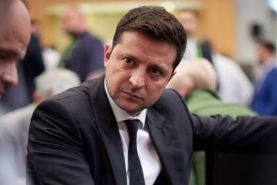Владимир Зеленский - На Украине назвали причастных к появлению документов об офшорах Зеленского - lenta.ru - США - Украина
