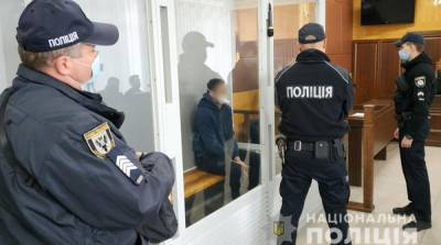 Суд арестовал одного из подозреваемых в убийстве полицейского в Чернигове - ru.slovoidilo.ua - Украина - Чернигов