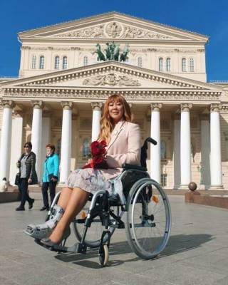 Анита Цой - Анита Цой получила почетную награду в инвалидном кресле - skuke.net - Россия - Турция