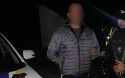 Под Киевом мужчина устроил драку и стрельбу из-за такси - korrespondent.net - Украина - Киев - Киевская обл.