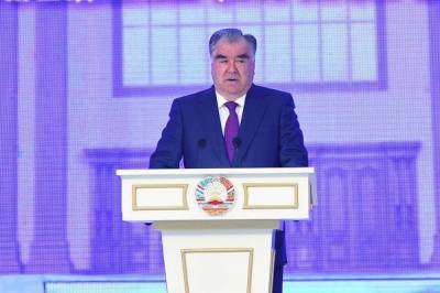 Эмомали Рахмон - Рахмон призвал нацию сохранять таджикский язык и свободно говорить на других - eadaily.com - Таджикистан