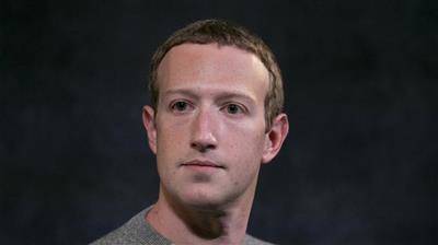 Марк Цукерберг - Ларри Эллисон - Марк Цукерберг на фоне сбоев Facebook потерял $6,6 млрд - Forbes - smartmoney.one - Москва