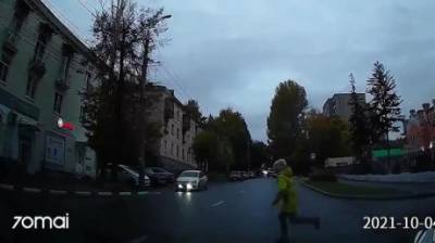На ул. Красной едва не сбили выбежавшую на дорогу девочку - penzainform.ru