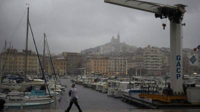 Жители Марселя наводят порядок после наводнения - ru.euronews.com - Россия - Италия - Франция - Швеция