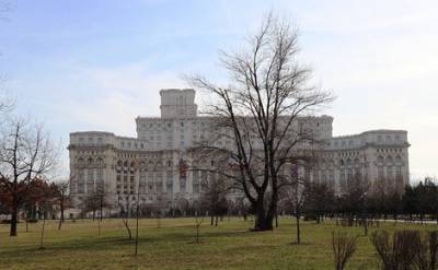Парламент Румынии рассмотрит сегодня вопрос о вотуме недоверия правительству - echo.msk.ru - Румыния