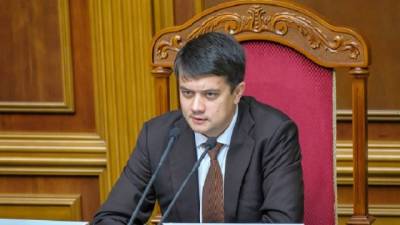 Дмитрий Разумков - Руслан Стефанчук - Разумкова отстранили от ведения заседаний Верховной Рады - hubs.ua - Украина