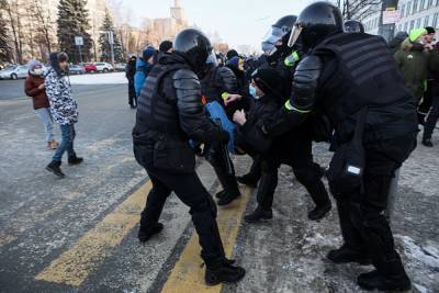 Алексей Навальный - В Челябинске суд взыскал с участников митинга за Навального ₽2,1 млн в пользу ГУ МВД - znak.com - Челябинск