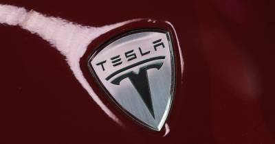 Компания Tesla выплатит бывшему сотруднику $137 млн за расизм коллег - dsnews.ua - Украина