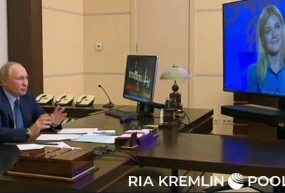 Владимир Путин - Владимир Путин поговорил с учителем из Ленобласти о вопросах обеспечения безопасности детей в интернете - online47.ru - Россия - Ленинградская обл.