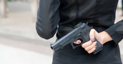 Юрист осуждена за убийство сокурсницы: выследила и застрелила жертву возле дома - rus.delfi.lv - Рига - Латвия