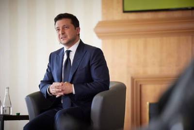 Владимир Зеленский - Зеленский пообещал до конца года внести в Генассамблею ООН резолюции по Крыму - lenta.ru - Украина - Крым