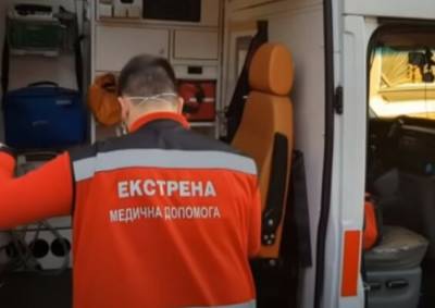 В Харькове неадекват "разнес" авто скорой помощи: кадры последствий - politeka.net - Москва - Украина - Харьковская обл. - Харьков