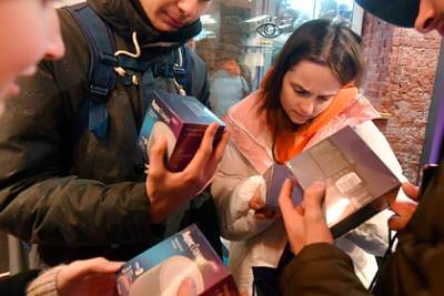 Россияне заинтересовались умными колонками - lenta.ru - Россия