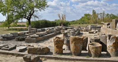Украинские археологи нашли древний склеп в Ольвии - focus.ua - Украина