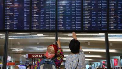Около 30 рейсов задержали и отменили в аэропортах Москвы - vm.ru - Москва - Россия - Индия - Испания - Дания - Новая Зеландия - Юар - Джибути