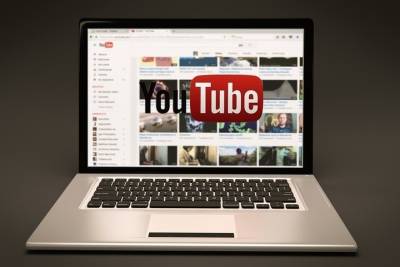 YouTube заблокировал каналы американского певца Ар Келли - mk.ru - США