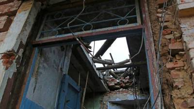 Рискуя жизнью: охранник дамбы водохранилища в Горловке едва не погиб, спасая напарника - russian.rt.com - Горловка