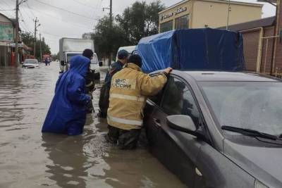 В Дагестане дождь размыл дороги и затопил города - mk.ru - Махачкала - респ. Дагестан - район Сулейман-Стальский