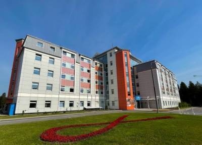 В Ноябрьске закрыли ковидный госпиталь на 60 коек - znak.com - Ноябрьск - окр. Янао