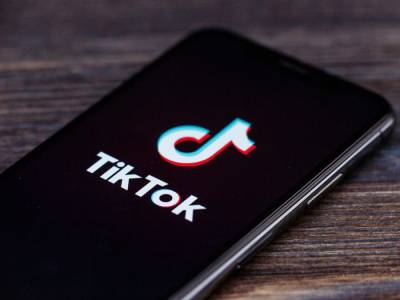 Британский регулятор установил правила деятельности в стране для TikTok, Snap и OnlyFans - trend.az - Англия