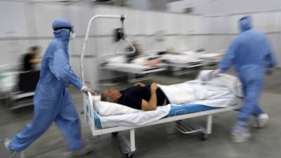 Михаил Мурашко - В России впервые от COVID-19 умерли более 900 человек за сутки - svoboda.org - Россия - Крым