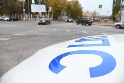 Автоинспекторы задержали волгоградца, провозившего мешок с марихуаной - volg.mk.ru - Россия - Волгоград - Волгоградская обл. - район Тракторозаводский