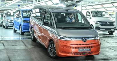 Новый Volkswagen Multivan T7 поступил в производство - focus.ua - Украина - Германия