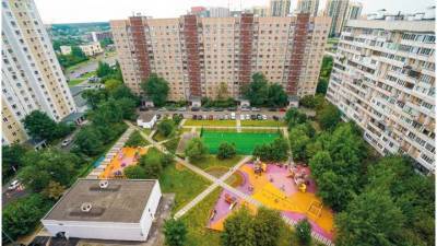 Новое общественное пространство с амфитеатром появилось в ЮЗАО столицы - vm.ru - Москва
