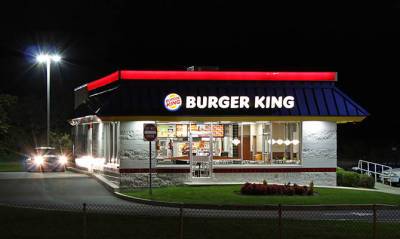 Burger King первый протестирует наггетсы на растительной основе Impossible Foods - capital.ua - Украина - Бостон - штат Айова