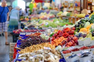 Дмитрий Патрушев - Минсельхоз не ожидает дефицита продуктов в России - aif.ru - Россия