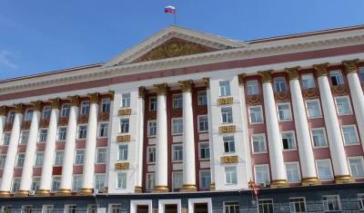 Роман Старовойт - В Курской области районы, отстающие в вакцинации, лишат денег на ремонт дорог - newizv.ru - Курская обл. - Железногорск