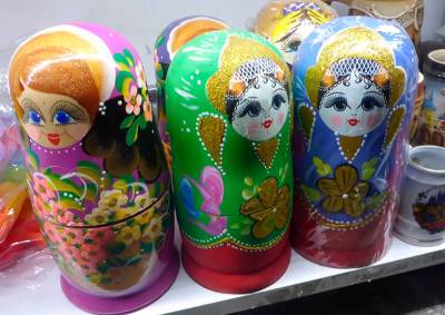 Кража матрешки в Праге переросла в драку: видео - vinegret.cz - Чехия - Прага