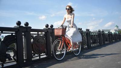 За поездки на работу на велосипеде предложили доплачивать - vm.ru - Москва - Россия