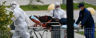 В регионах РФ вновь вводятся ограничения по COVID-19 - runews24.ru - Россия - Иркутская обл. - Челябинская обл. - республика Карелия