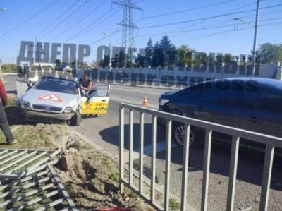 Ford - Ученик автошколы в Днепре вместе с инструктором попал в ДТП: в чем причина (ФОТО) - enovosty.com