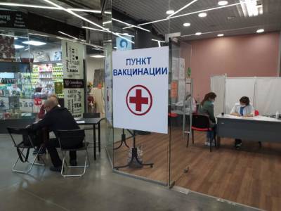 Густаво Зырянов - Ревакцинация от коронавируса: какую вакцину нельзя делать после «Спутника V» - sib.fm - Россия