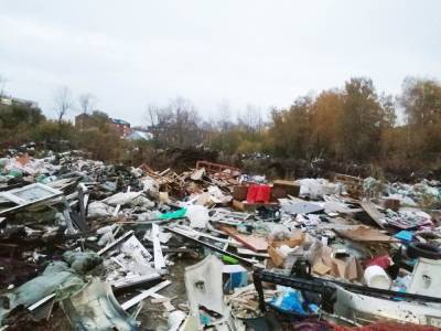 Свалка размером с футбольное поле образовалась в Калининском районе Новосибирска - sib.fm - Новосибирск - район Калининский, Новосибирск