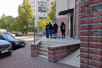 Анастасий Маркин - Погибла на месте: в Киеве 13-летняя девочка выбросилась с 10 этажа - rupor.info - Киев - район Соломенский